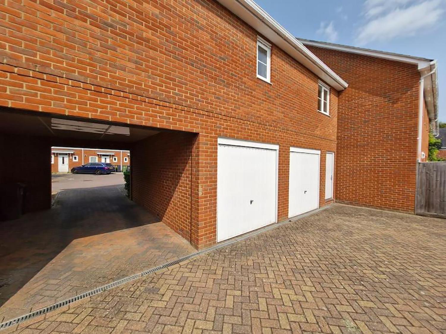 Вилла Sleeps9 Parking&Garage 17 Mins To Gatwick, 30 To London Merstham Экстерьер фото