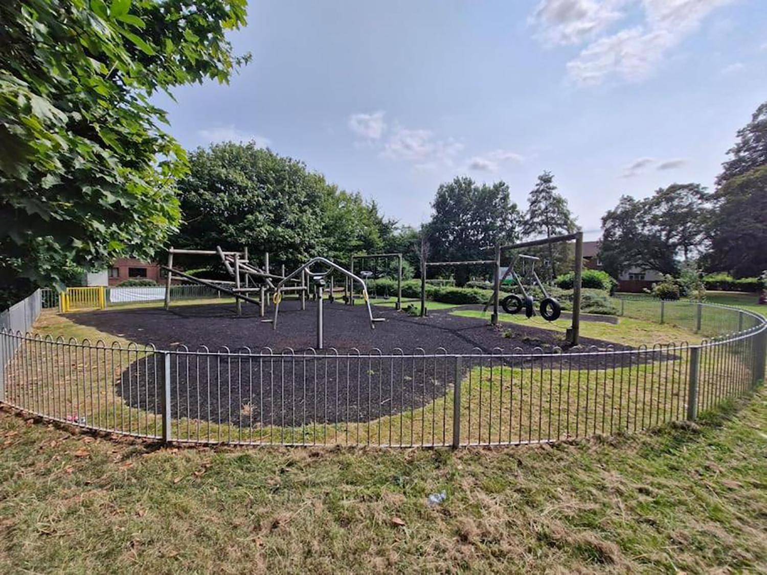 Вилла Sleeps9 Parking&Garage 17 Mins To Gatwick, 30 To London Merstham Экстерьер фото
